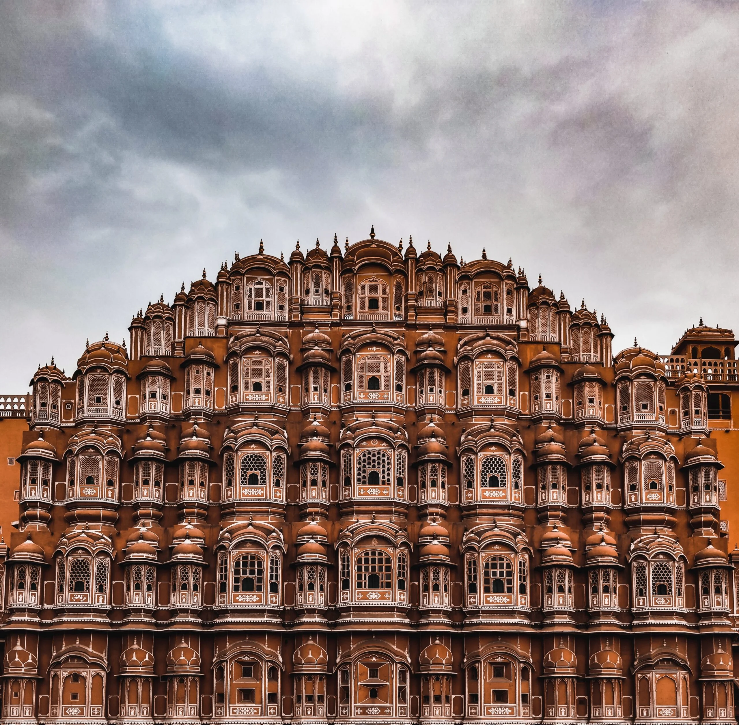 This is the image of hawa mahal situated in jaipur, rajasthan. golden triangle tour.